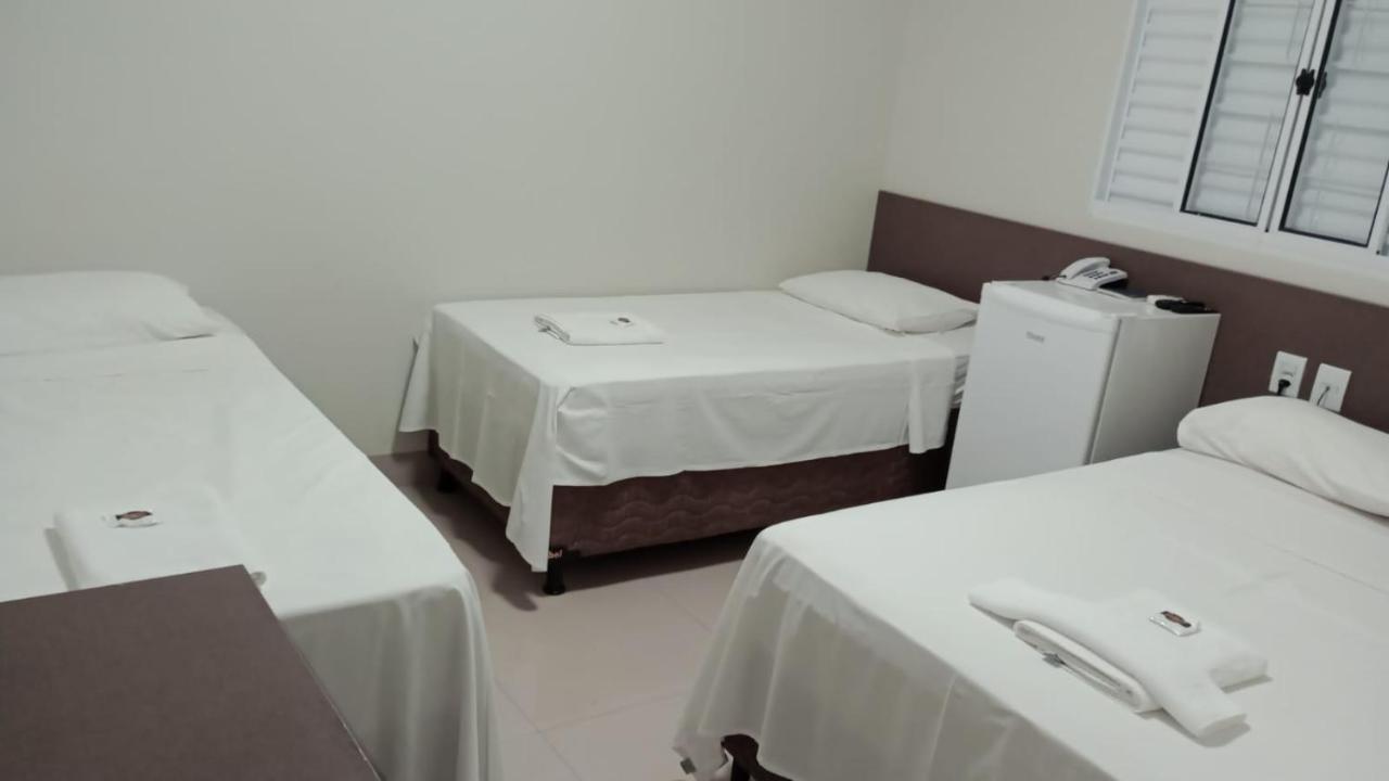 Hotel Plaza Pontes E Lacerda Экстерьер фото