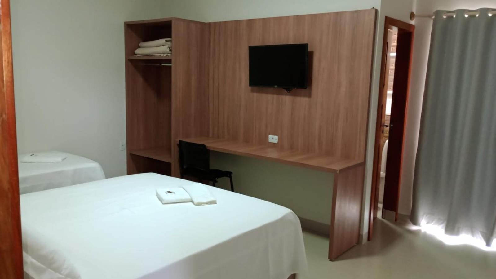 Hotel Plaza Pontes E Lacerda Экстерьер фото